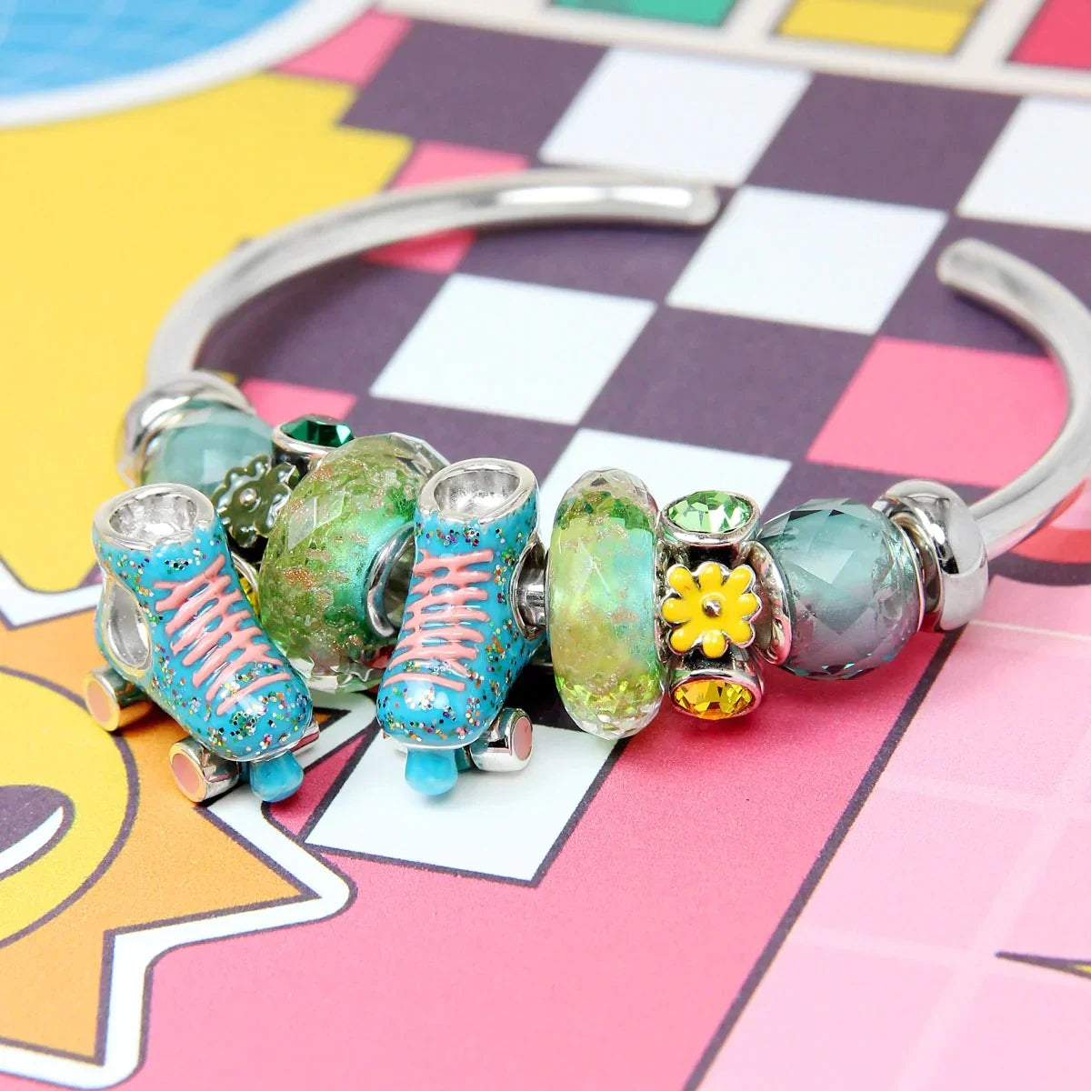 GLITTER TURQUOISE ROLLER SKATE BEAD