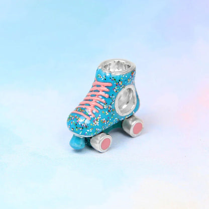 GLITTER TURQUOISE ROLLER SKATE BEAD