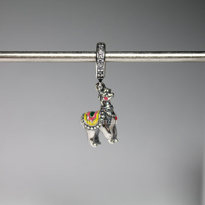 CHARM LLAMA FELIZ